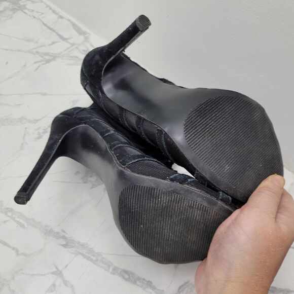Steve Madden Black High Heels Shoes Size: 6.5 M - Picture 8 of 10